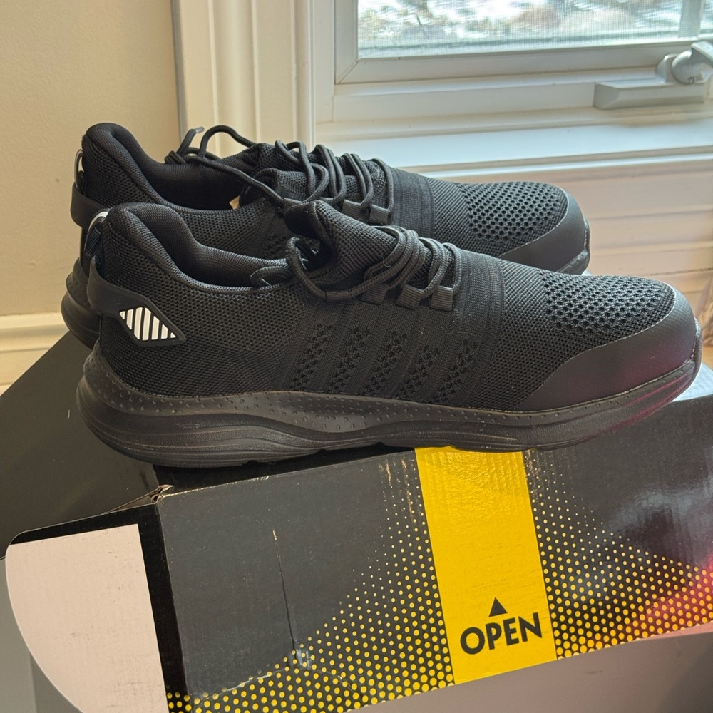Breeze Black Athletic Men's Dress Shoes